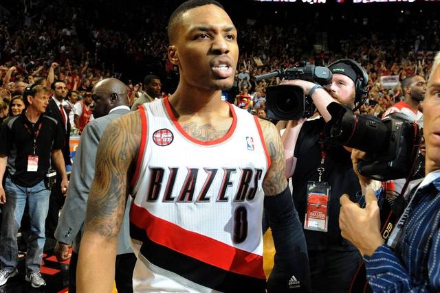 周琦23分沃特森22分 广东11连胜终结广州7连胜