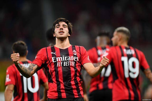 欧冠-福登破门哲凯赖什戴帽 曼城1-4葡萄牙体育