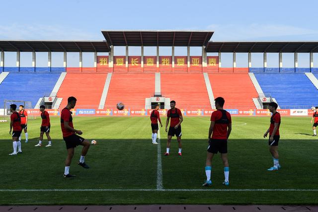 西甲综合：巴萨小胜塞尔塔 亚马尔伤退成隐忧